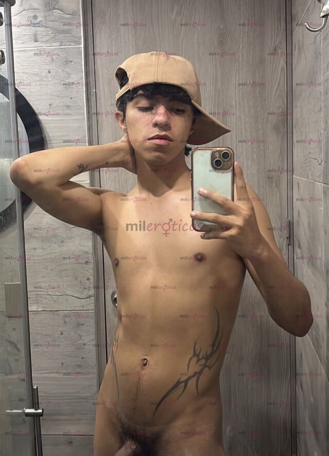 FOTOS DE CAMILO POLLO TWINK VERSÁTIL Y COMPLACIENTE