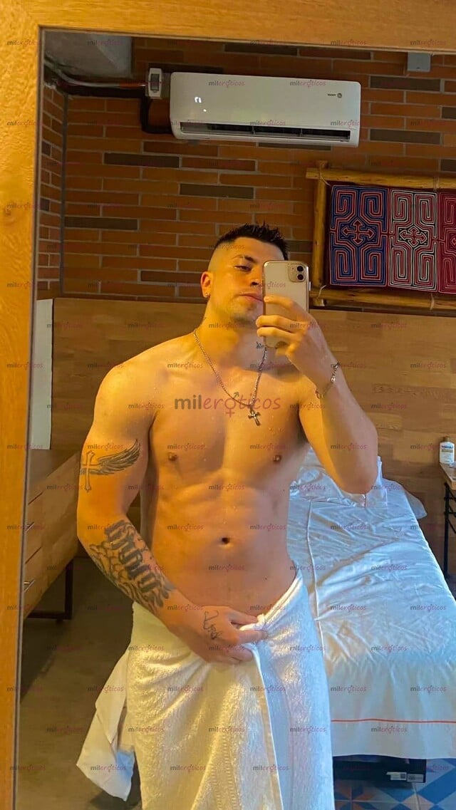 FOTOS DE MAN VERGON DISPONIBLE ATRACTIVO SERIO LECHERO CON VERGA VENOSA CONTÁCTAME AHORA