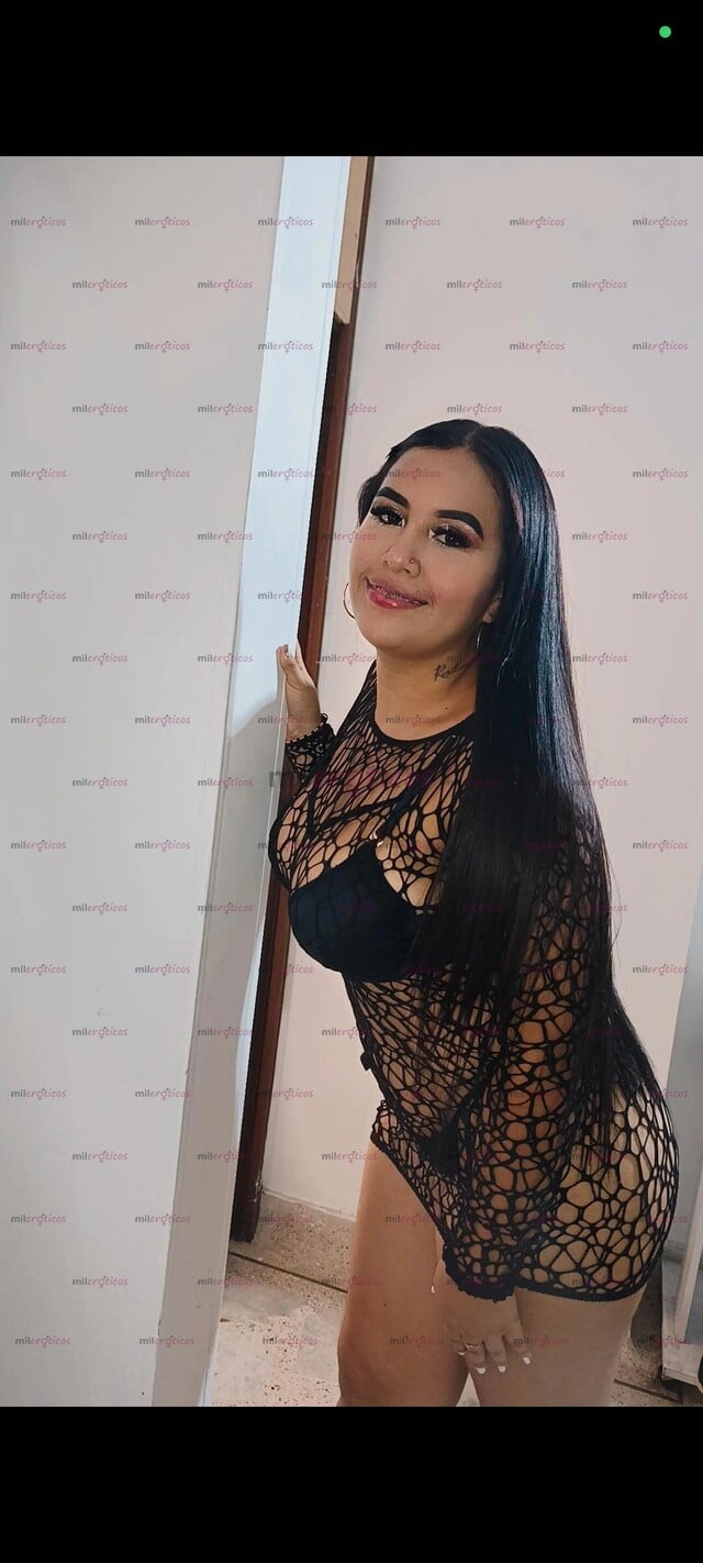 FOTOS DE LAURA, HERMOSA JOVENCITA SENSUAL Y ELEGANTE DE 18 AÑOS MIDO 1.45