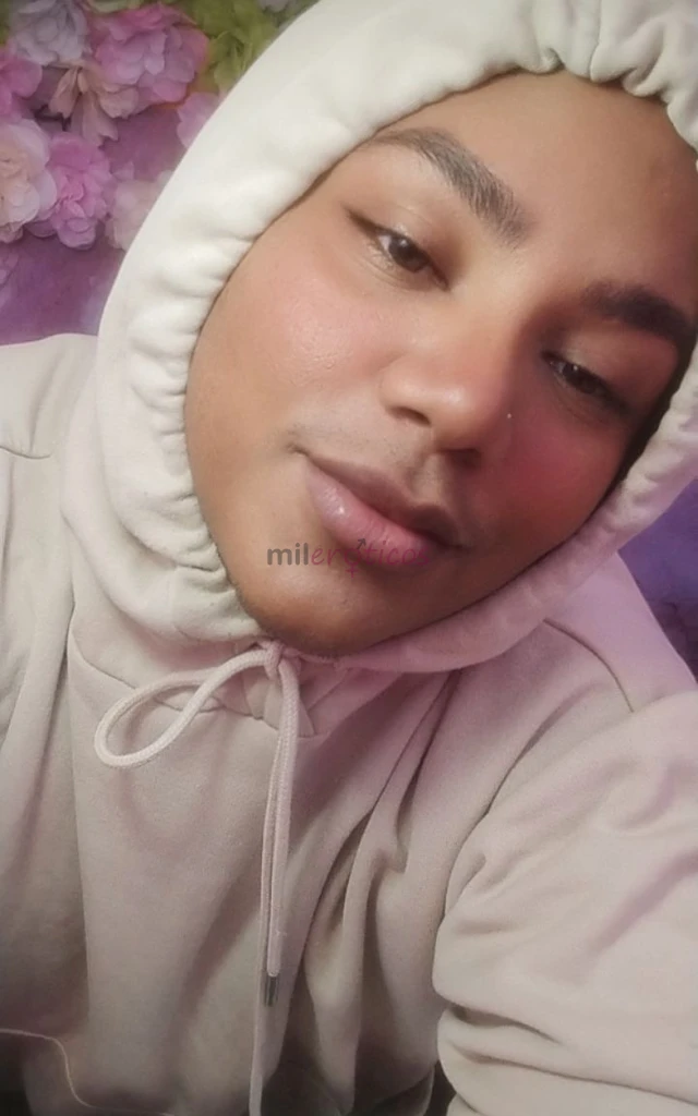 Hello soy taylor chico gordito dispuesto a cumplir con tus fantasias trato de novios full oral besos apasionados beso negro masaje erotico masaje tant...