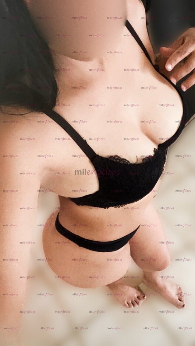 FOTOS DE ESTRELLA HERMOSA Y SENSUAL, TE LLEVARÉ A LA GLORIA ESTANDO EN MI CAMA