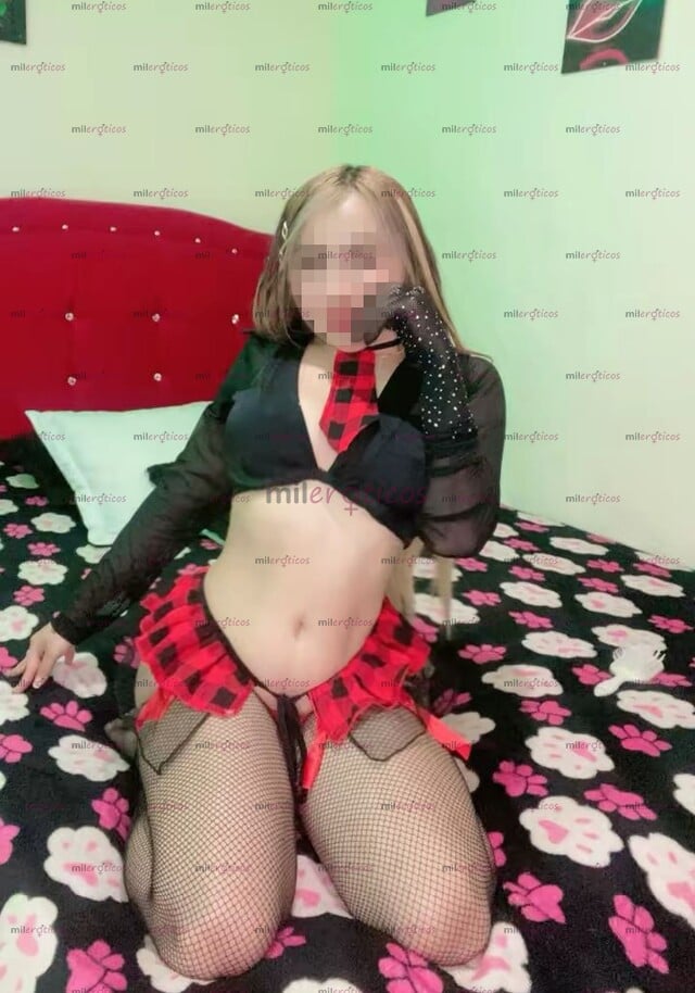 FOTOS DE ALISSON TU SEXY PUTITA TRAVIESA, LISTA PARA QUE ME DES UNAS CLASESITAS!!!
