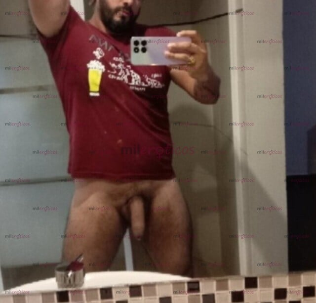 FOTOS DE TAPATIO BARBÓN MUY VARONIL Y CALIENTE CON GANAS DE SER ORDEÑADO