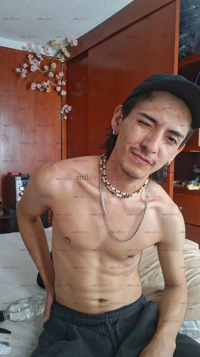 FOTOS DE SANTIAGO TWINK PASIVO CALIENTE COMPLACIENTE DE MENTE ABIERTA A TU ESPERA