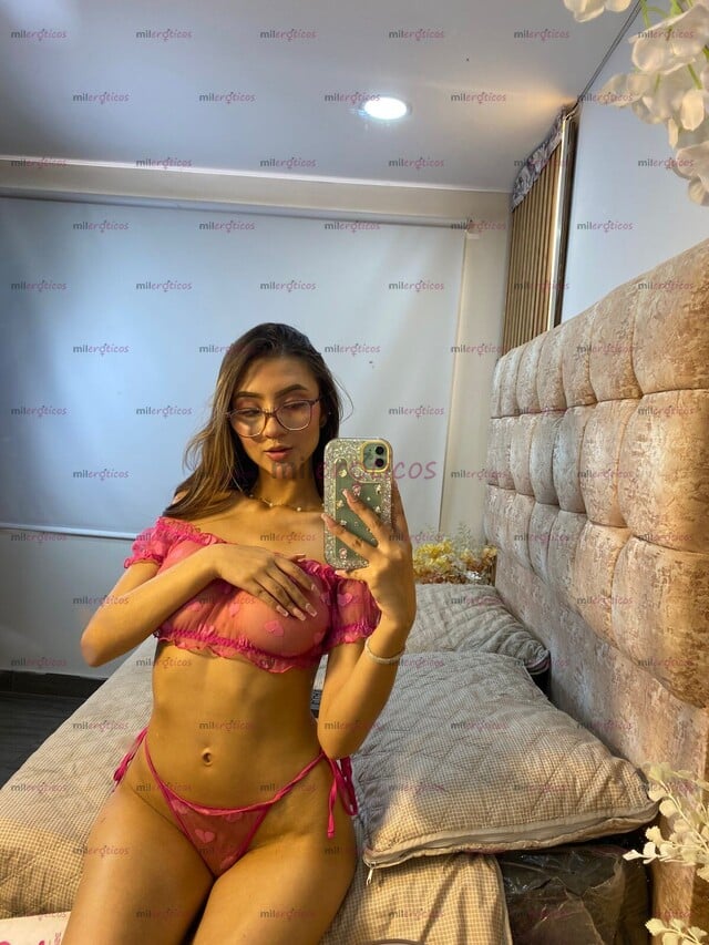FOTOS DE OJOS CLAROS, SONRISA GRANDE Y UN CORAZÓN SUAVE