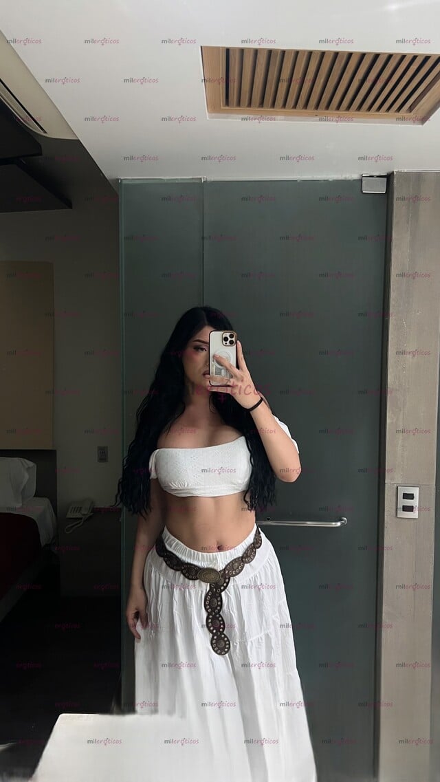 FOTOS DE 24HRS SKINNY TRANNY GIRL DARK HAIR LITTLE BOOBS SOFT SKIN