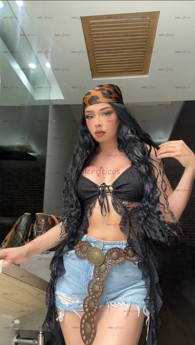 FOTOS DE 24HRS SKINNY TRANNY GIRL DARK HAIR LITTLE BOOBS SOFT SKIN