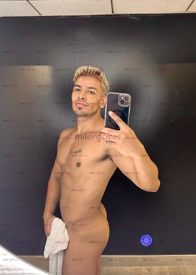 FOTOS DE MORRITO CALIENTE CON BUENA VERGA Y CULO COMPLACIENTE