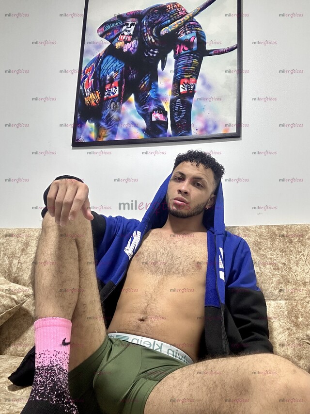 FOTOS DE CHICO JOVEN DOTADO COMPLACIENTE LUGAR DISCRETO VENTA DE CONTENIDO HOT
