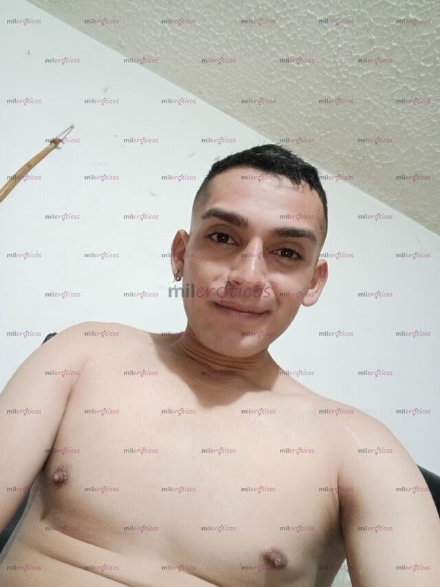 FOTOS DE LLEGÓ TU CHICO PARA SACARTE DE CONFOR CON UNA MENTE PERVERSA PARA CUMPLIR TUS F.