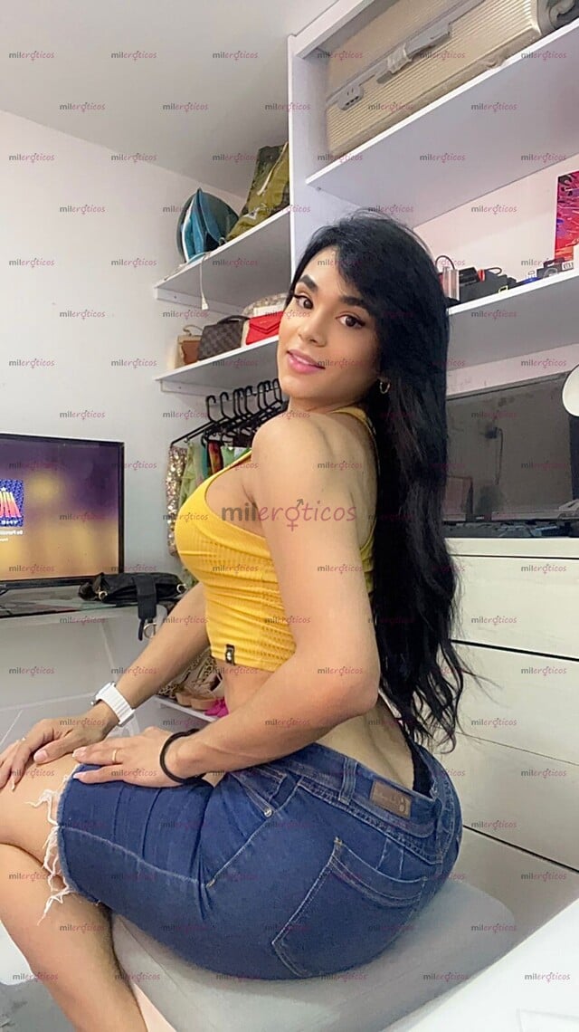 FOTOS DE HERMOSA ,FEMENINA Y NINFOMANA .. CON SITIO
