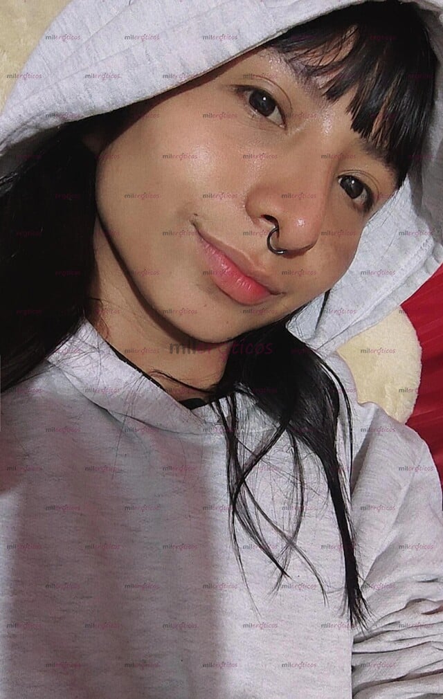 FOTOS DE HERMOSA COLOMBIANA MORENA DELGADA MUY COMPLACIENTE