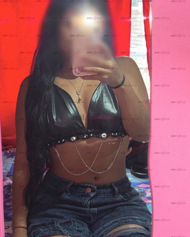 FOTOS DE LA MAS ARRECHITA DE 18AÑITOS DISPONIBLE 24 7 VEN A VER COMO ME TOCO