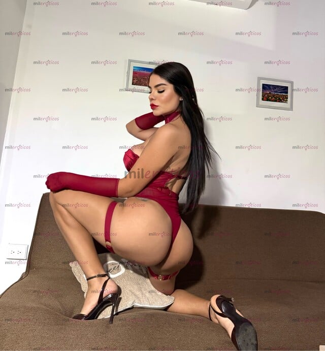 FOTOS DE LLEGO LA PRINCESA VERGONA LISTA PARA DETONAR CULOS