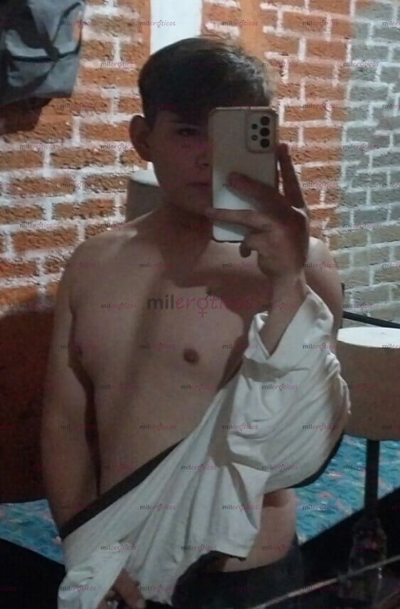 FOTOS DE JOVENCITO DE 19 AÑOS Y COQUETO SOY TU MEJOR OPCION