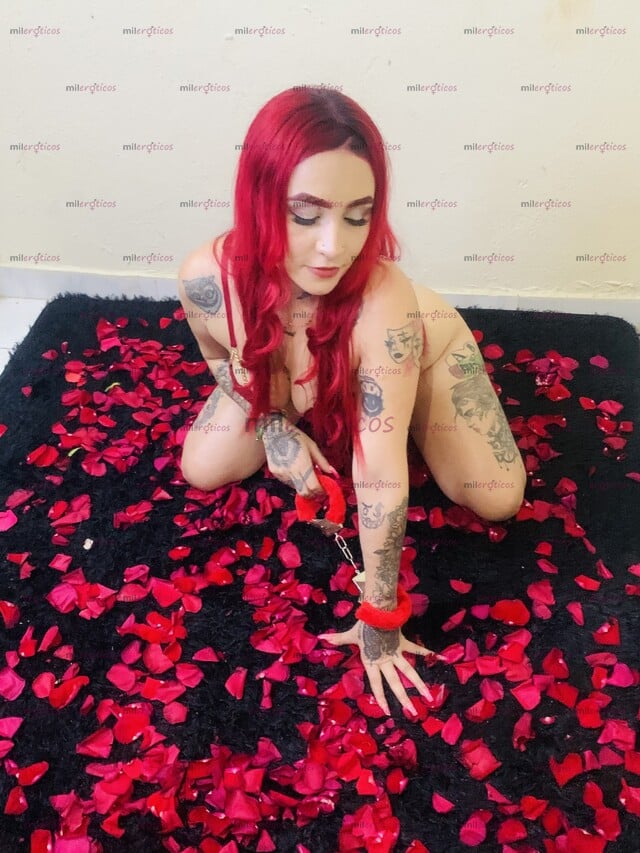 FOTOS DE VIOLETA PELI ROJA,EXOTICA TATUADA, DESCOMPLICADA PODEMOS FUMAR Y BAILAR SI A