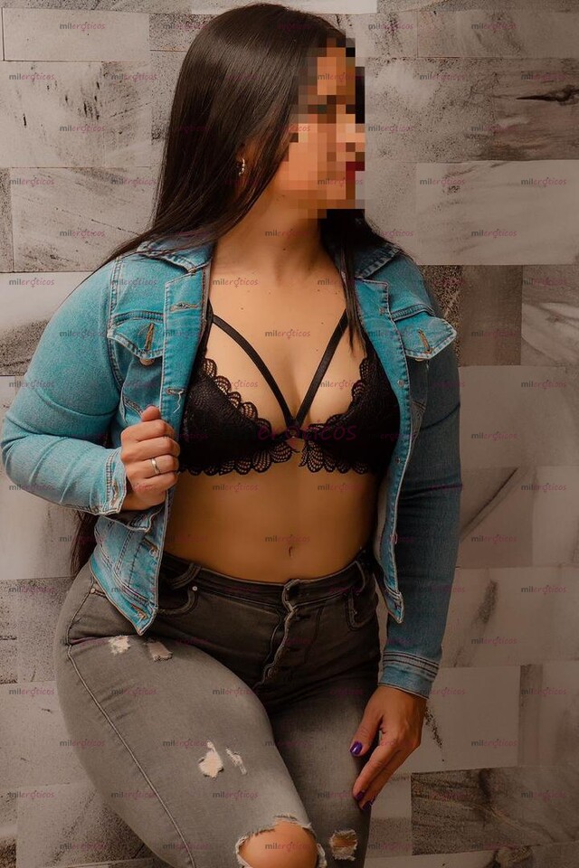 FOTOS DE LLEGO SARA TU PELINEGRA HERMOSA COMPLACIENTE CON DESEOS DE LLENARTE DE PLACER