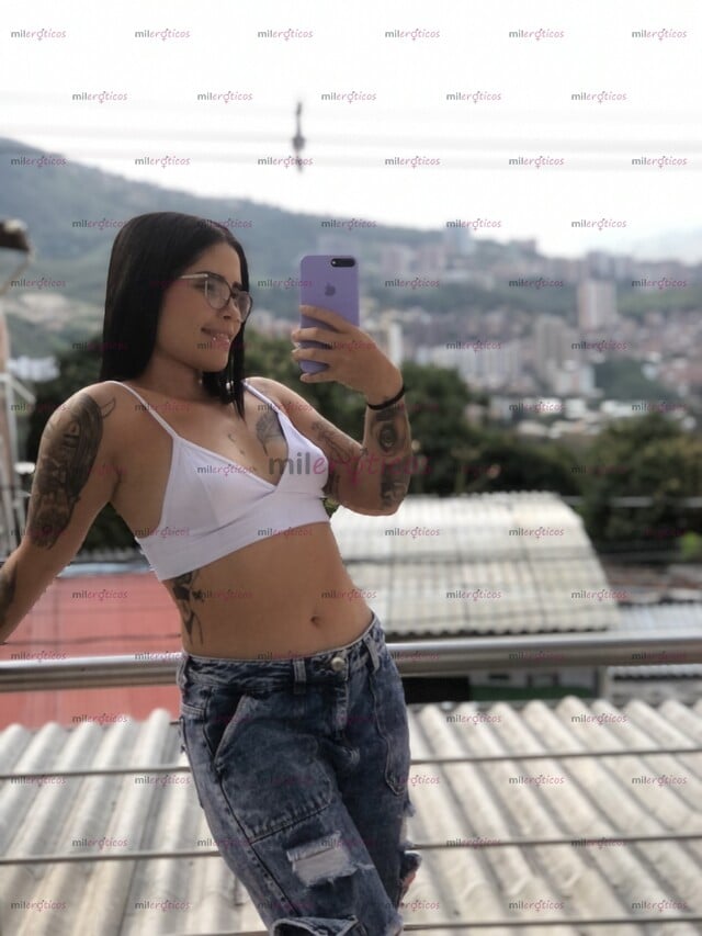 FOTOS DE MUJER CALIENTE CON MUCHAS GANAS DE QUE ME PENETRES PAPI
