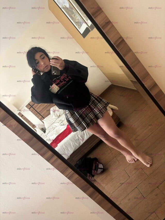 FOTOS DE MUÑEQUITA TRANS PETIT DOTADA, Y CHIQUITA DE ESTATURA PERO GRANDOTA DE PLACER