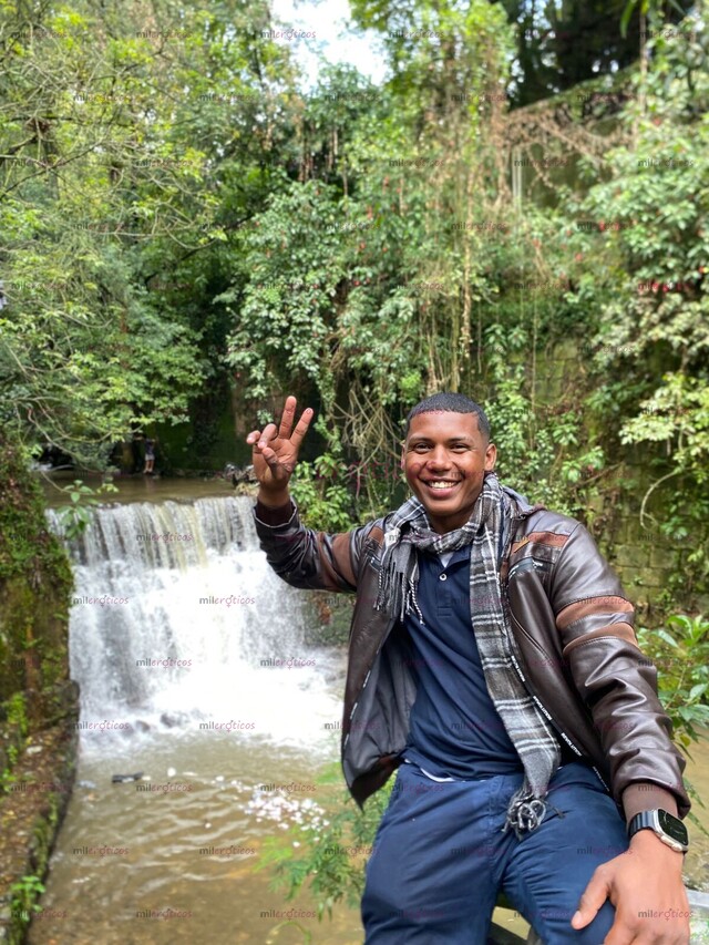 FOTOS DE SOY KHALED CHICO CARTAGENERO CON BUENA VERGA 21 CM DISPONIBLE PARA SATISFACER