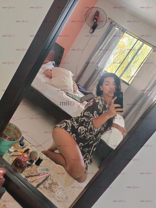 FOTOS DE TU CHICA SEXY UNIVERSITARIA CALIENTE Y COMPLACIENTE