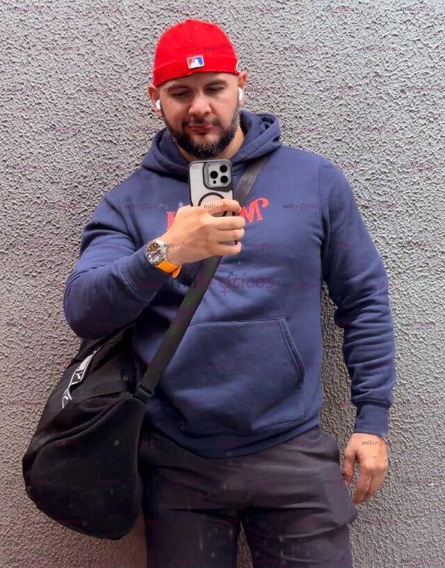 FOTOS DE MACHO ACTIVO PELUDO MORBOSO Y COMPLACIENTE