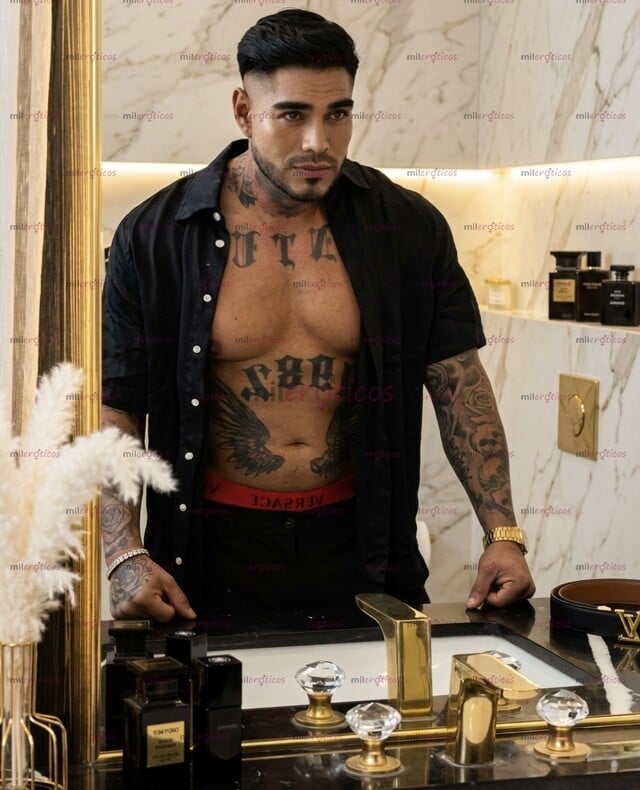 FOTOS DE GUAPO Y SEXY TATUADO MÁS QUE UN SERVICIO UNA EXPERIENCIA CON 3RO