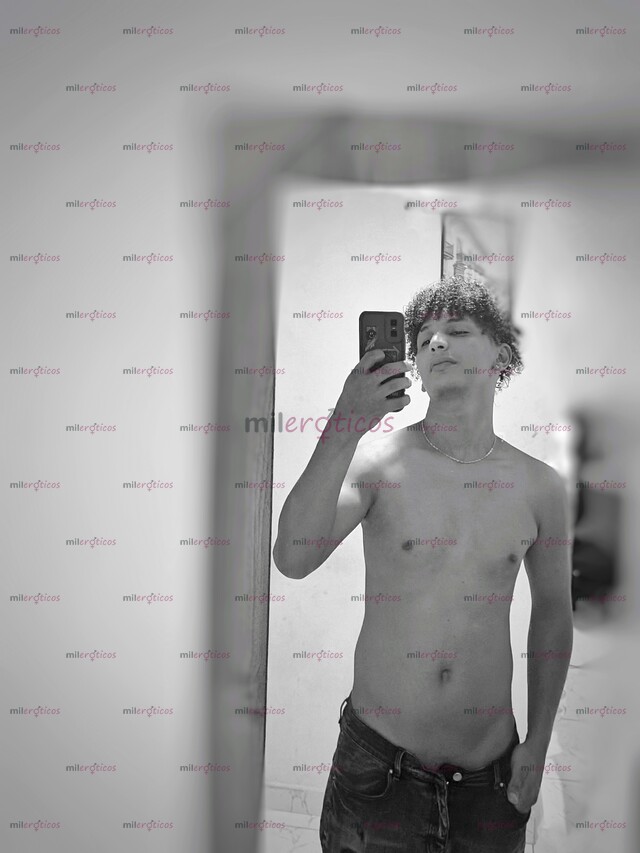 FOTOS DE JOVEN TRIGUEÑO MUY MORBOSO COMPLACIENTE