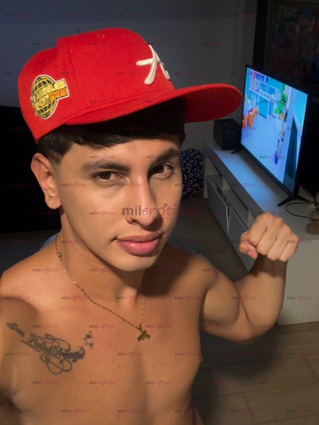 FOTOS DE COLOMBIANO JOVEN BUEN CULO Y VERGA GRUESA 19 CM CON AMIGO PARA TRÍO