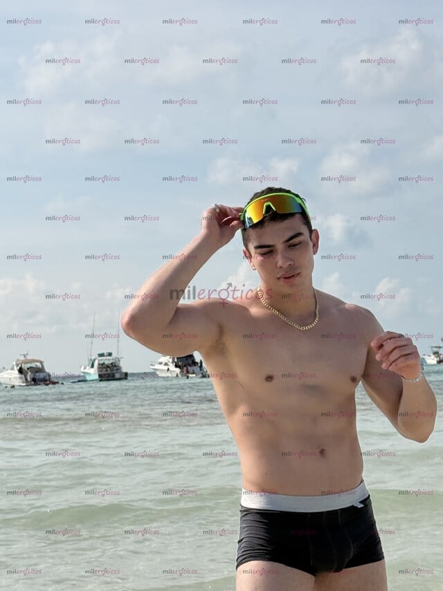 FOTOS DE G) ACOMPAÑANTE MASCULINO ELEGANTE, DISCRETO Y CON TRATO PREMIUM EXCLUSIVO