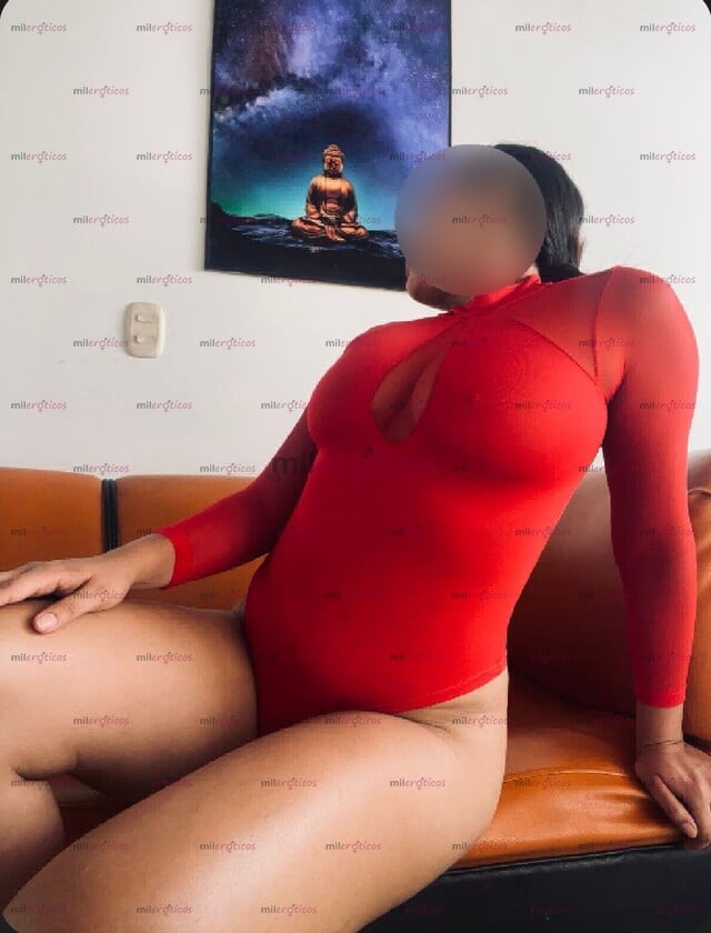 FOTOS DE PASIÓN, DISCRECION Y SENSUALIDAD EN EL MISMO LUGAR.