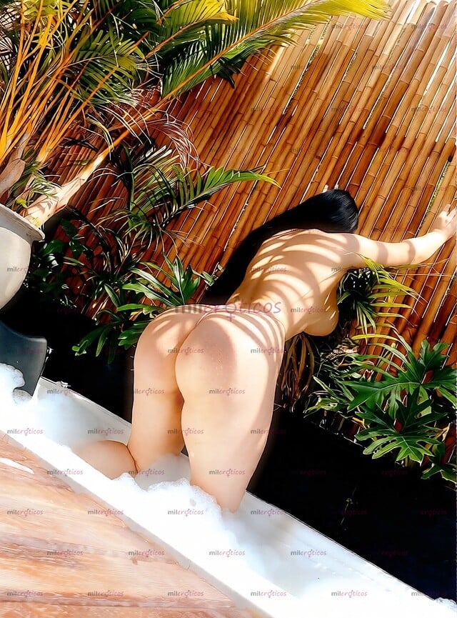 FOTOS DE CABALLOTA SEXOSA CON TETAS ENORMES Y CULO PROVOCATIVO