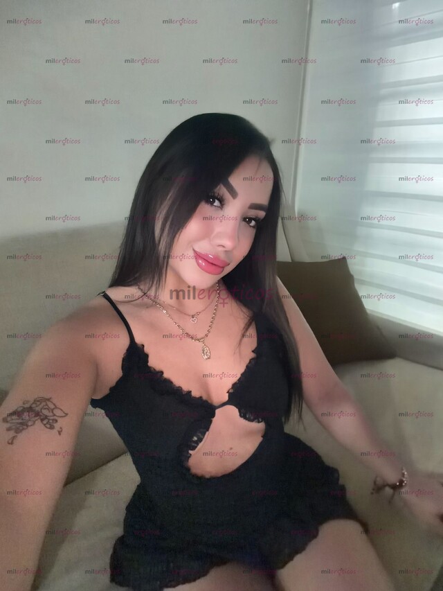 FOTOS DE HERMOSA CHAPARRITA CON GANAS DE PASAR UN RATO AGRADABLE CONTIGO CORAZÓN