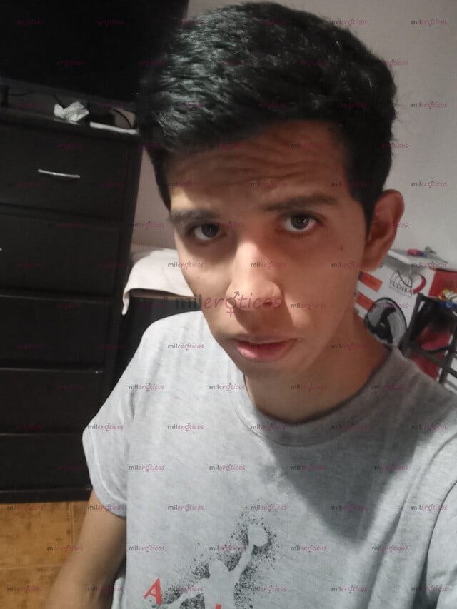 FOTOS DE CHICO CON BUEN PENE DESEANDO DARTE LO MEJOR