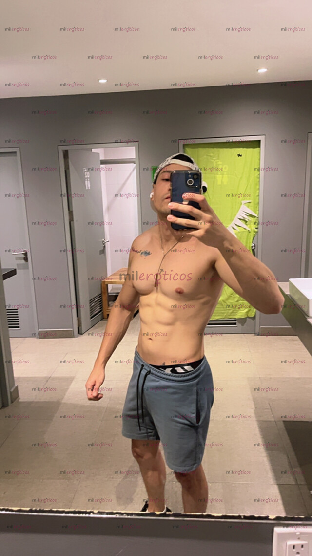 FOTOS DE CHACALIN BISEXUAL CON VERGOTA DE 22 CM REALES!!