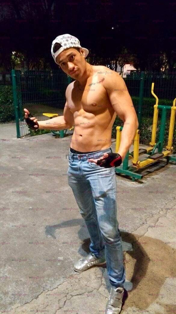 FOTOS DE CHACALIN BISEXUAL CON VERGOTA DE 22 CM REALES!!