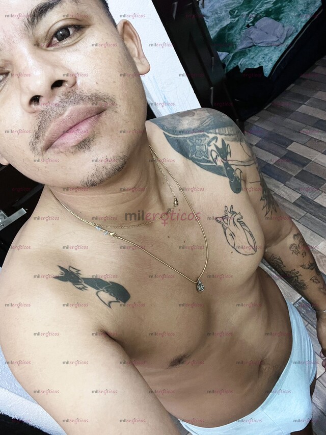 FOTOS DE JOVEN UNIVERSITARIO DE VAACACIONES EN LA RIVIERA MAYA LISTO PARA LO QUE QUIERAS