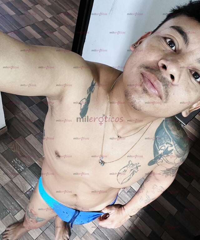 FOTOS DE JOVEN UNIVERSITARIO DE VAACACIONES EN LA RIVIERA MAYA LISTO PARA LO QUE QUIERAS