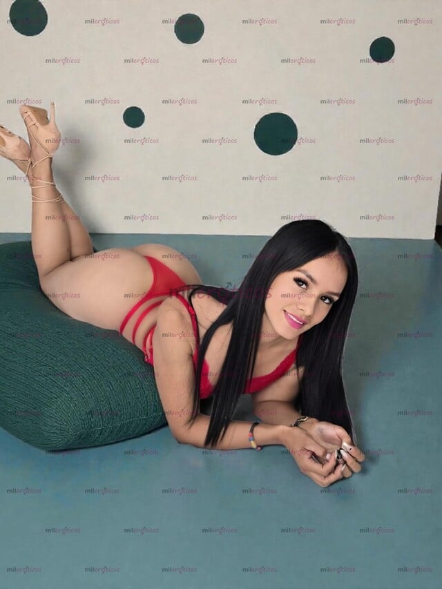 FOTOS DE NUEVAMENTE EN TU CUIDAD, LINDA DELGADITA TODA UNA MUÑEQUITA
