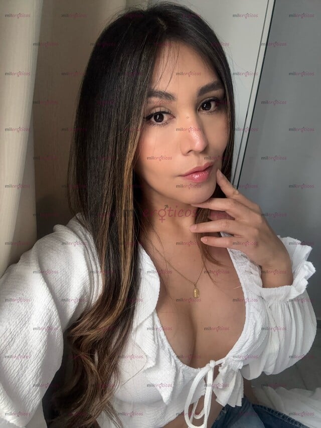 FOTOS DE ESTOY DELICIOSA, SEXOSA Y MUY CALIENTE PAPI SE HACER LO MÍO MIRA MI ONLYFANS!!