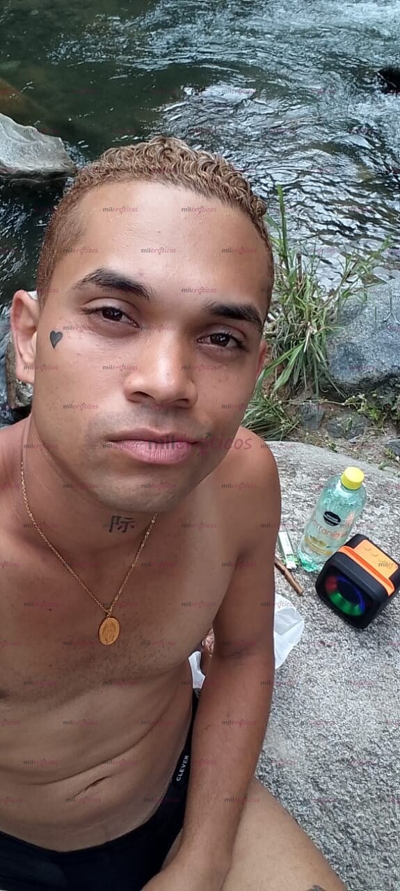 FOTOS DE COSTEÑO VENEZOLANO ALTO MORENO VERSÁTIL