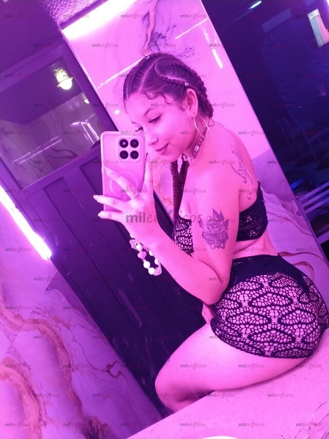 FOTOS DE CHICA ARDIENTE Y ESTRECHITA CON GANAS DE MUCHA LECHE