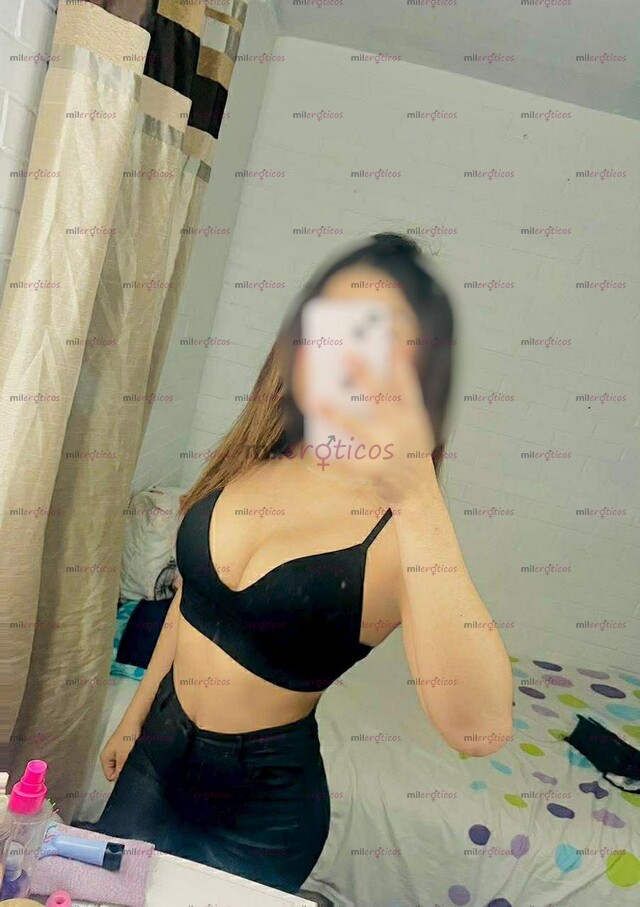 FOTOS DE SE MOVER MIS RICAS CADERAS DELICIOSO DÁNDOTE UNOS SENTONES INOLVIDABLES.