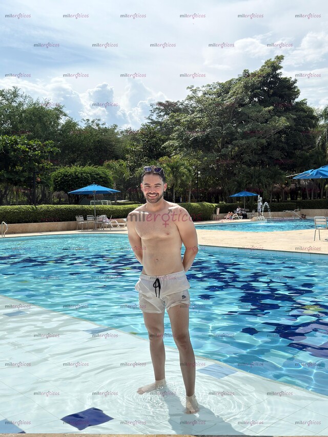 FOTOS DE ANGEL KINK: PAISA, VERSÁTIL Y FETICHISTA. ES EN