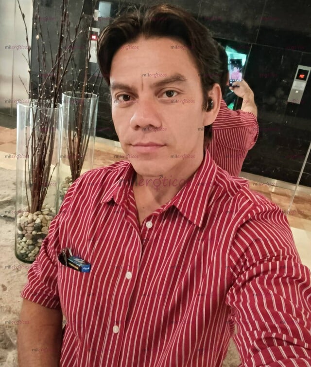 FOTOS DE ALEJANDRO ENRICCO ACOMPAÑANTE Y CÓMPLICE EN FANTASÍAS SEXUALES Y FETICHES.