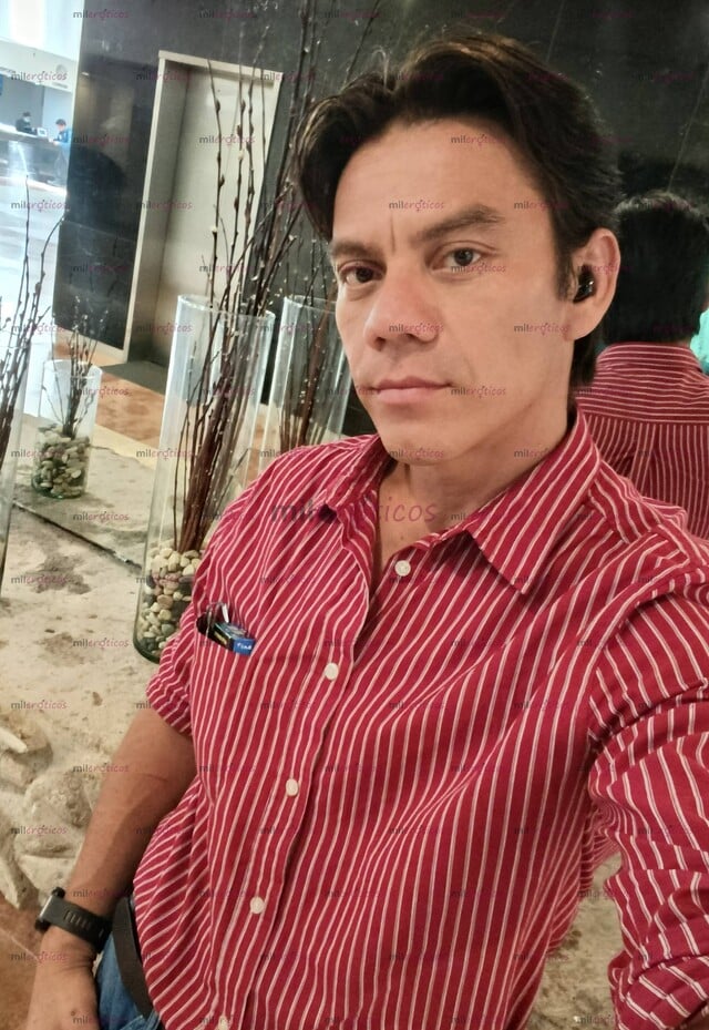 FOTOS DE ALEJANDRO ENRICCO ACOMPAÑANTE Y CÓMPLICE EN FANTASÍAS SEXUALES Y FETICHES.