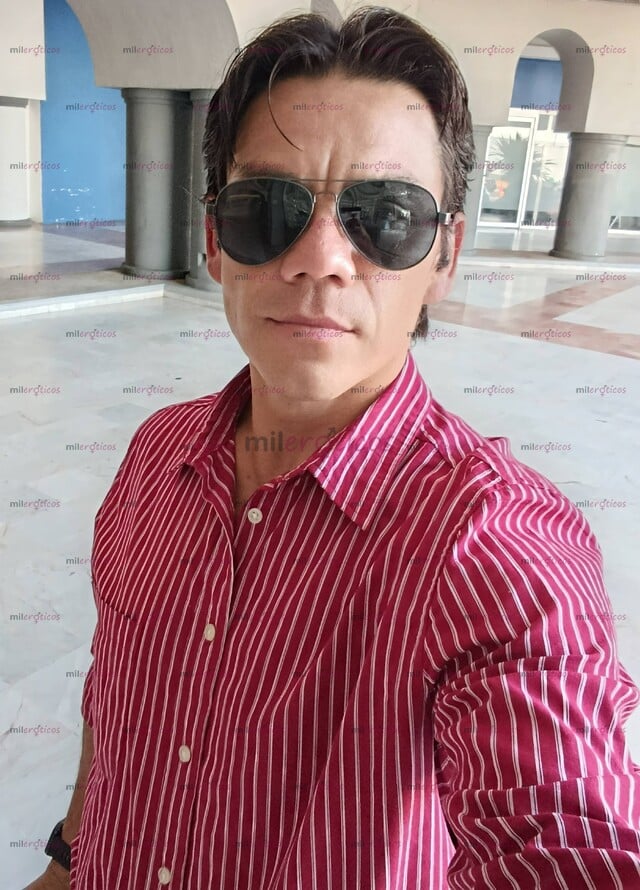 FOTOS DE ALEJANDRO ENRICCO ACOMPAÑANTE Y CÓMPLICE EN FANTASÍAS SEXUALES Y FETICHES.