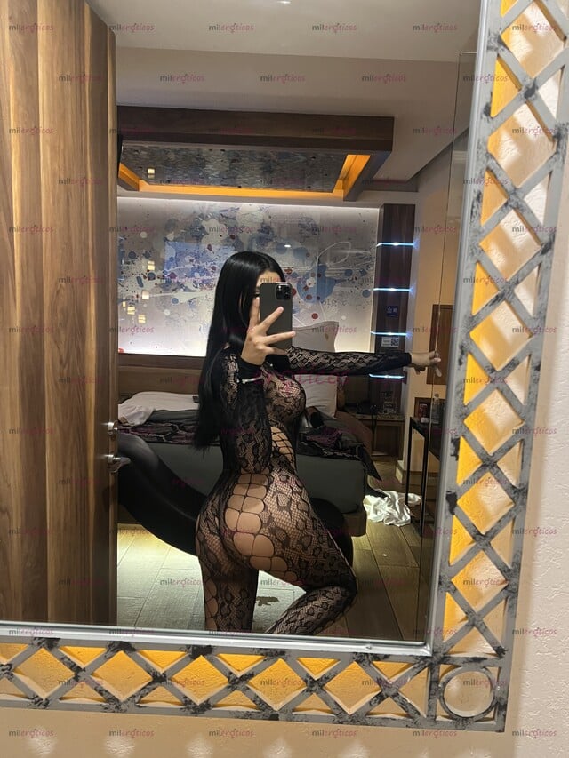 FOTOS DE MUJER TRANS CACHONDITA ¿ME DAS TU LECHE PAPI?