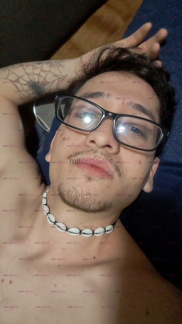 FOTOS DE TRAGA TODA MI LECHE DIRECTO DE MIS 20 CM