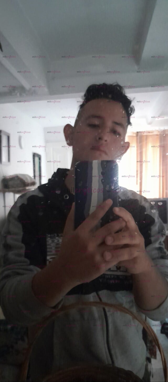 FOTOS DE SOY JUAN PABLO CHICO JOVEN AMABLE Y ATENTO, NUEVO EN ESTO DE GIGOLO
